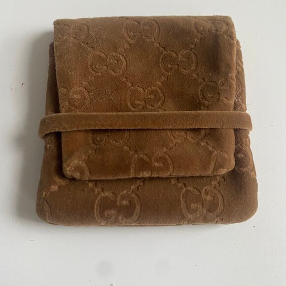 Gucci  GG Gold Tone Scarf Ring - Picture 8 of 8